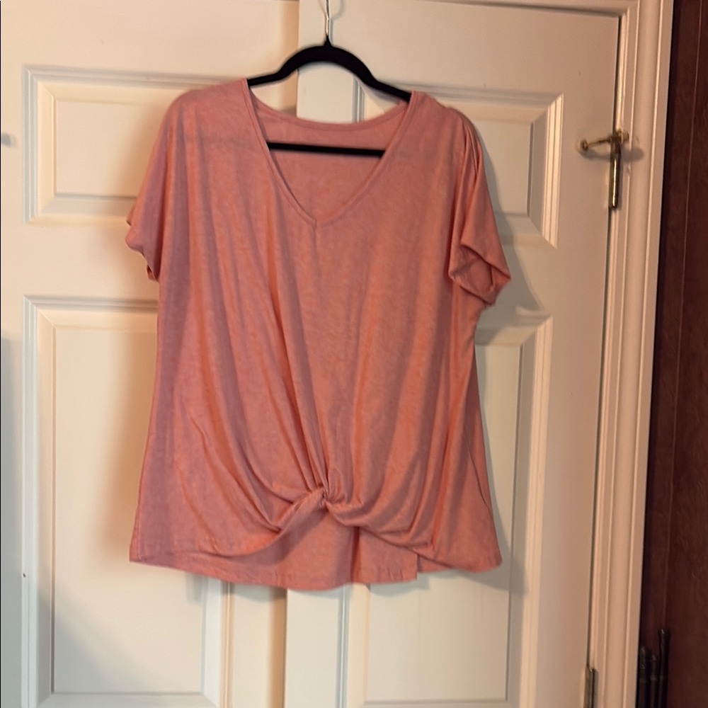 Women’s coral knot front tee